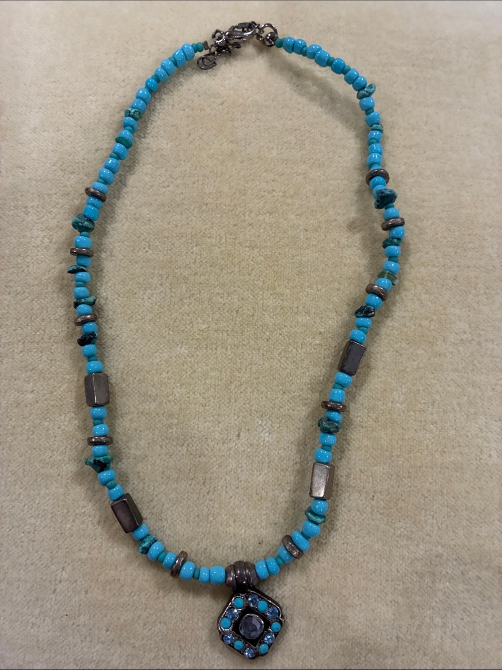 Turquoise glass Beaded Pendant Necklace - chocker Women Jewelry